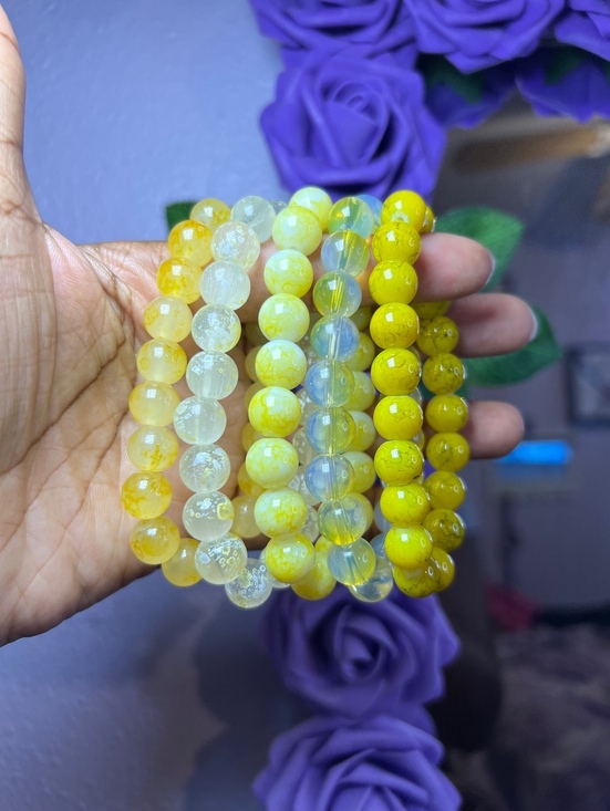 Jewelry - 5pc Yellow Clear Glass Beaded Stretch Bracelet Set